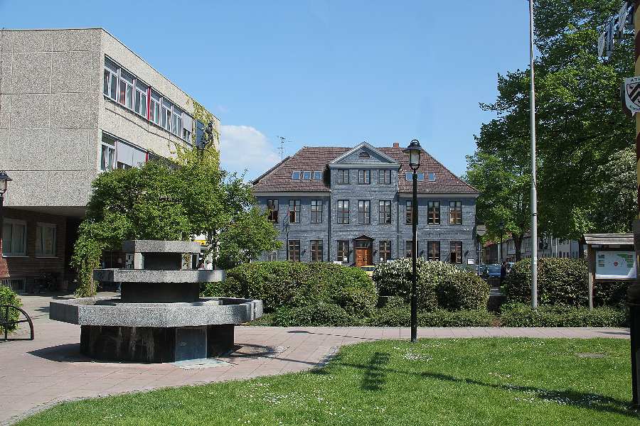 Rathaus und Gemeindeverwaltung
